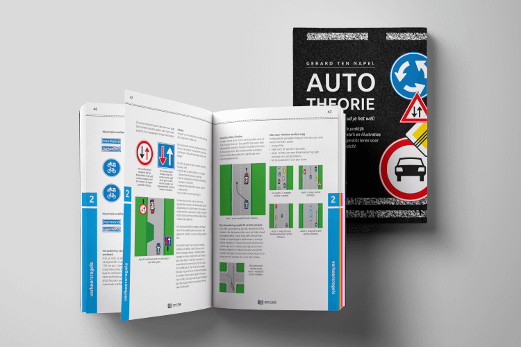 auto theorieboek start en finish voorkant open